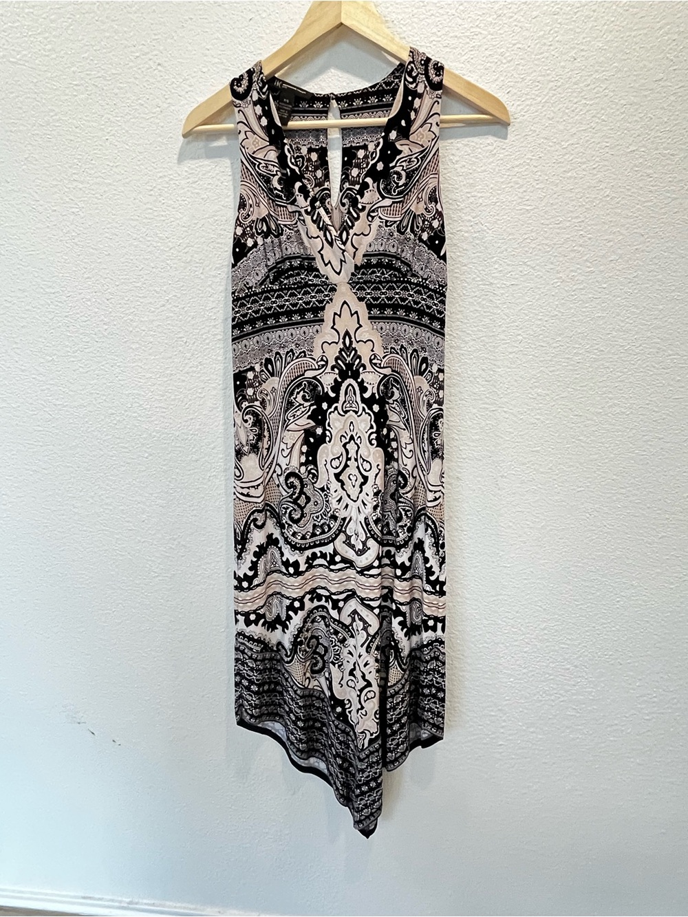 INC International Concepts‎ Black and Cream Paisley Asymmetrical Hem Dress